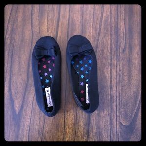 Darling American Eagle Little Girl’s Slip On Shoes